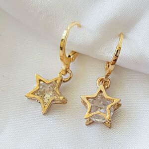5/$25 Hypoallergenic Star ⭐️ Huggie Hoop